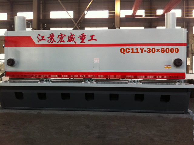 QC11Y-30X6000闸式剪板机